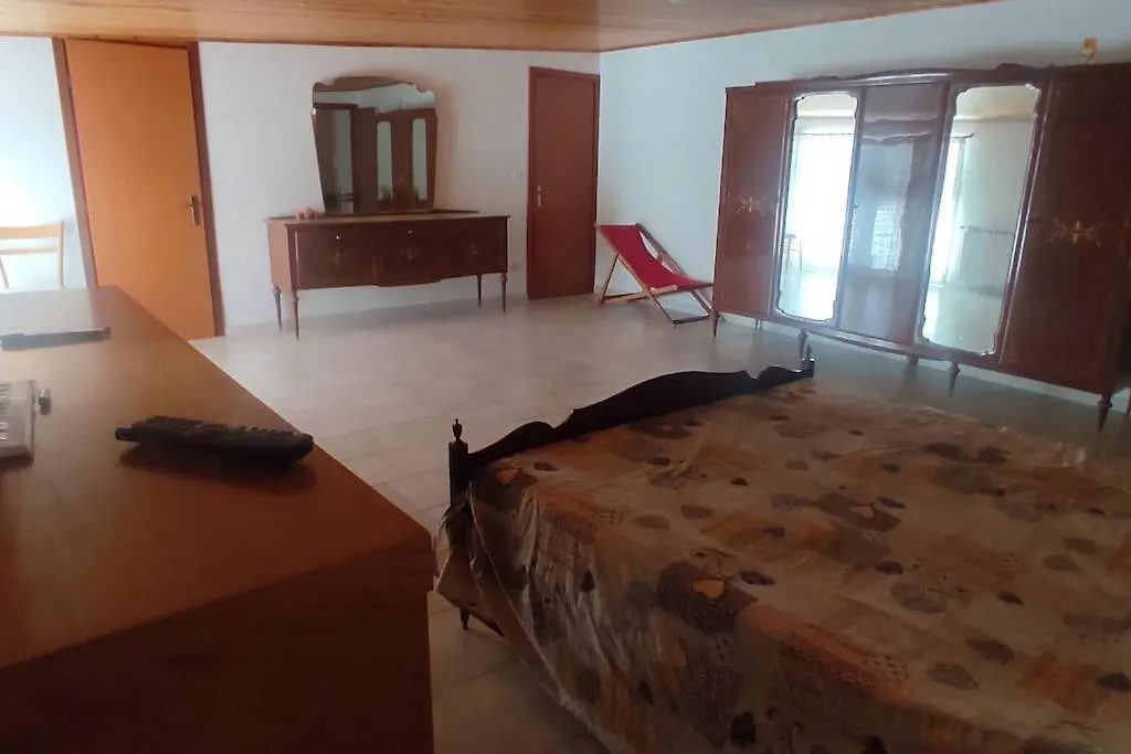 Casa Vacanze Merca Piraino 0*,  Italy