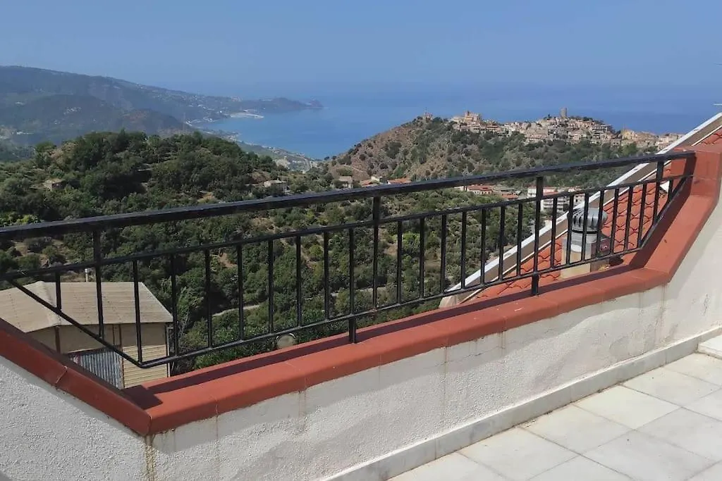 Casa Vacanze Merca Piraino 0*,