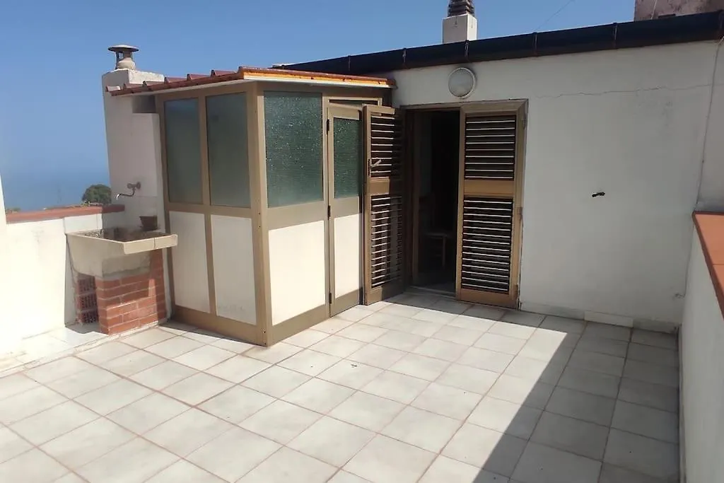 Casa Vacanze Merca Piraino Apartment