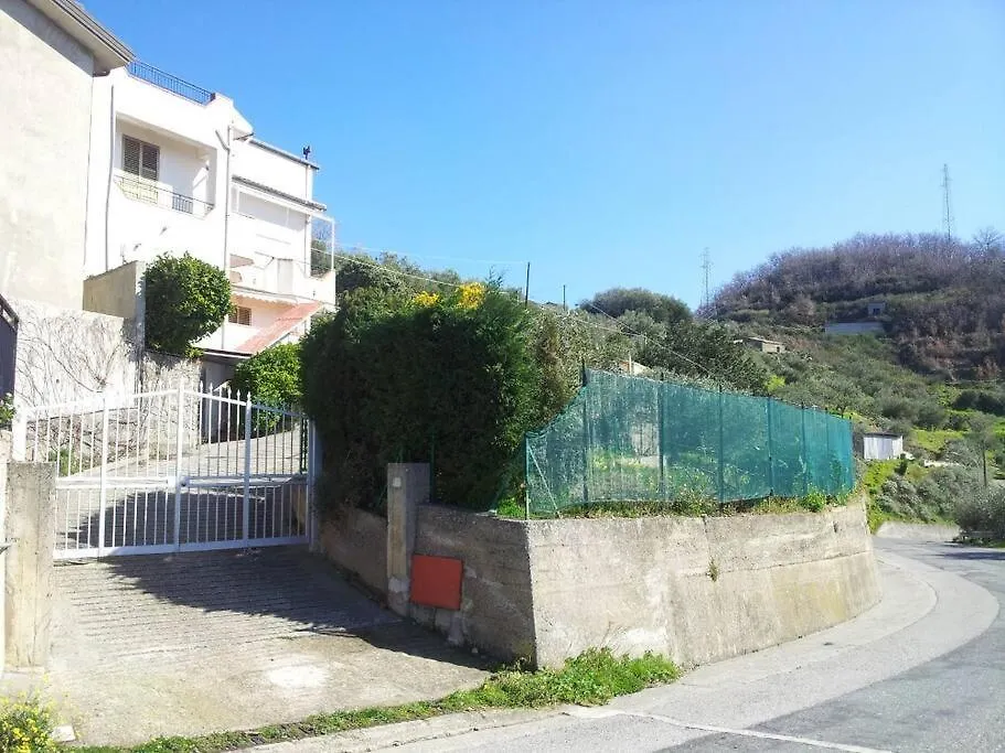 Casa Vacanze Merca Piraino 0*,  Italy